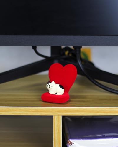 Mevodeata Cute Mini Cat Figurine with Small Sofa Resin Cat Figure for Office Home Decor - Cute Cat Gift for Cat Lovers (Love Shaped Sofa) - color: Little Cat-love