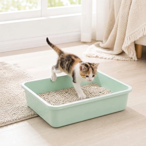 Hiceeden 7 Pack Small Kitten Litter Box with Scoops, 13.9 x 9.8 x 3 Inch Plastic Cat Litter Box, Colorful Open Litter Tray Travel Toilet for Rabbit, Hamster, Guinea Pig, Hedgehog, Easy to Clean