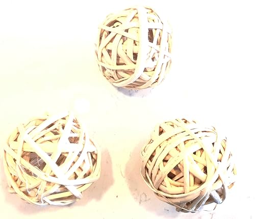 Hexagrowth Large Bamboo Balls (3-3.5’’) for Gerbils, Hamster, Guinea Pig, Rabbit, Chinchillas, Natural and Handmade, Foraging Cage Toy for Ferrets, Parrot, Macaw, Parakeet Cockatiels Finch, 3 Pack.