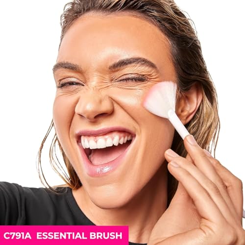 wet n wild Fan Brush, Blending Brush for Highlighter, Blush, & Peel Masks, Ergonomic Handle (Pack of 2) - color: Fan, size: 7.28 in (Pack of 2)