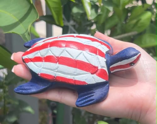 Hand Carved Wooden Sea Turtle Figurine, Rustic Farmhouse Home Decor, Wooden Animal Sculpture, Unique Gift for Sea Turtle Lovers(Vingtage White/Red/Blue Sea Turtle) - color: Vingtage White/Red/Blue Sea Turtle