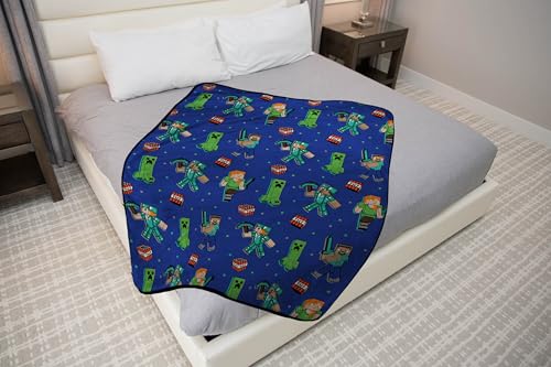 Jay Franco Minecraft Plush Throw Blanket - Measures 50 x 60 Inches - Kids Super Soft Blue Fleece Bedding, Features Creeper - color: Blue - Minecraft