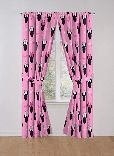 Jay Franco Disney Minnie Mouse Hearts N Love 9-Piece Full Bedding Bundle- Includes Bed Set, Drapes Set