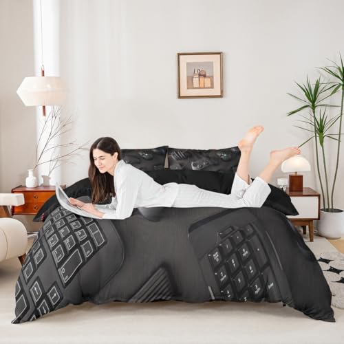 Modern Gamepad Bedding Set, Boys Youth Video Game Controller Mouse Keyboard Headphone Gaming Equipment Comforter Cover, Decorative 3 Piece Duvet Cover With 2 Pillow Shams, King Size, Red Black White