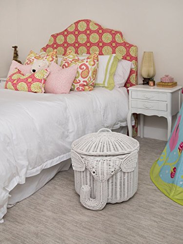 KOUBOO Rattan Elephant Storage Animal Shaped Handwoven Cloths with Lid Decorative Storage Bin Fruit Container Bedroom Shelf Organizer White