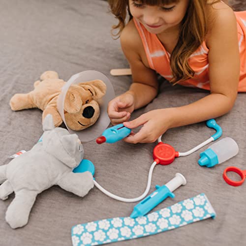 Melissa & Doug Examine and Treat Pet Vet Play Set, 24-Piece Animal Doctor Playset with Dog & Cat Plushies, Pet Doctor Kit & Accessories, Preschool Toys for Girls & Boys Ages 3+