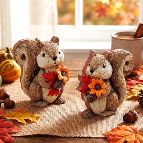 DoubleFill 2 Pcs Fall Squirrel Figurine Thanksgiving Wooden Squirrel Figurines Table Decoration for Autumn Thanksgiving Gifts Home Office Centerpiece Decor Party Supplies (Modern Style) - style: Modern Style