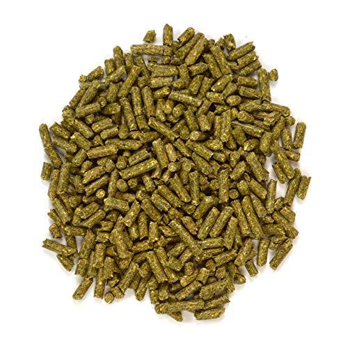 Oxbow Animal Health Garden Select Chinchilla Food, Garden-Inspired Recipe for Chinchillas of All Ages, Vitamin & Mineral Rich Pet Food Pellets, Non-GMO, Made in USA Hay, 3 Pound Bag