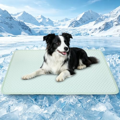 SOMOYA Cooling Mat for Dogs Non-Slip Arc-Chill Pads | Cooling Pad for Dogs Q-Max 0.45 Foldable Washable Absorbs Pet Heat Fast Suit for Indoor Outdoor Summer Use for Cats Dogs - color: Green, size: Medium (29.5x18.8 IN)