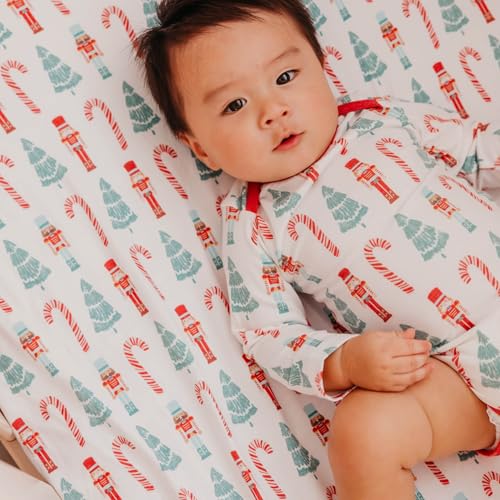 Nicholas Premium Crib Sheet - color: Nicholas