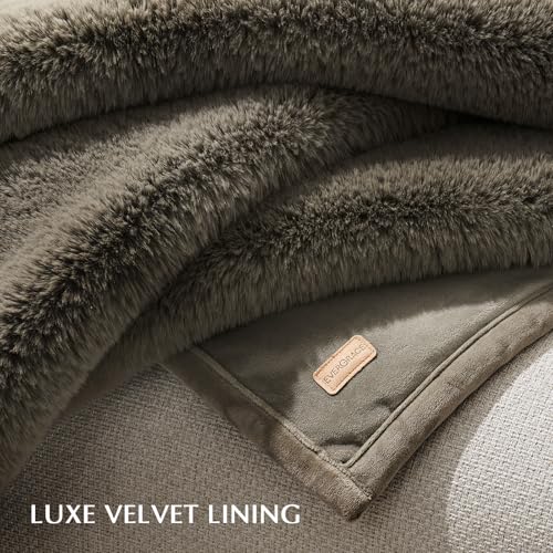 EVERGRACEHOME Faux Chinchilla Fur Throw Blanket, 60"x80", Smoky Sable | Luxury, Super Soft, 1220GSM, Fluffy Cozy Mink, Reversible Velvet Back, Warm Thick Heavy Winter Throw for Couch Bed, Gift - color: Smoky Sable, size: 60"x80"
