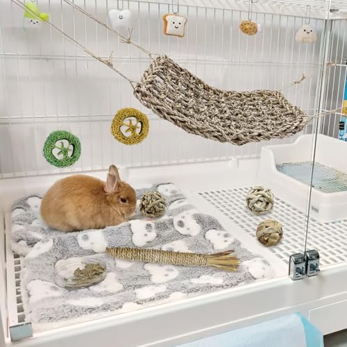 Hamiledyi Rabbit Seagrass Activity Mat Bunny Toy Hanging Rabbit Chew Toys for Teeth Enrichment Toys Seagrass Protector Mat Small Animal Toys for Chinchilla Guinea Pig Hamster Rat Rodent - style: A
