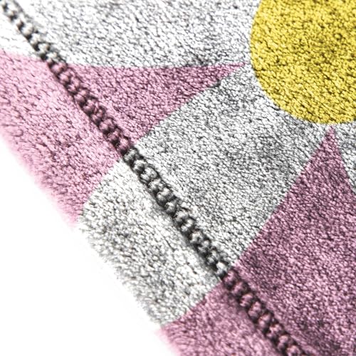 Jay Franco Kids Plush Throw Blanket – Soft & Cozy Fleece Throw for Bedroom & Couch Décor, Official Licensed Product, Pink - Minnie Mouse, 60x90 - Large Blanket - color: Pink - Minnie Mouse, size: 60x90 - Large Blanket